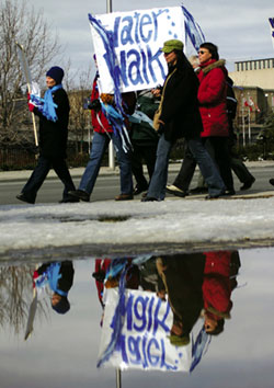 PHOTO CREDIT:  Photo reproduced courtesy of Metro Ottawa Daily Newspaper