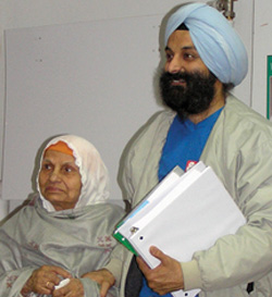 Charan Batra, a Sikh, attended the session accompanied by his mother who was visiting from India. As it was Charan's birthday, his mother brought a cake to share with the group.