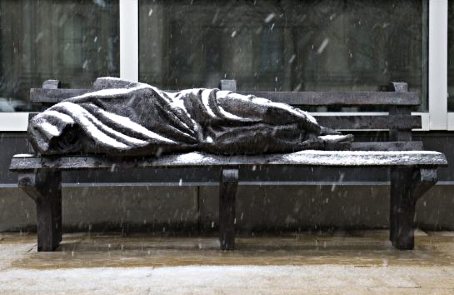 The Homeless Jesus sculpture by Timothy Schmalz